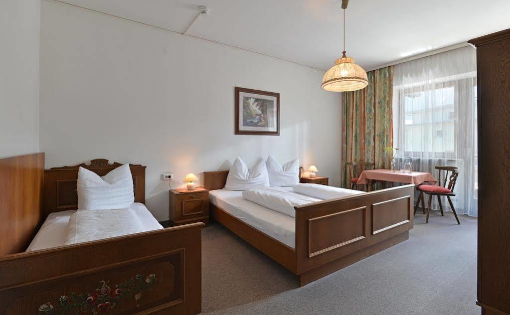 Hotel Restaurant Gradlwirt Niederndorf  외부 사진
