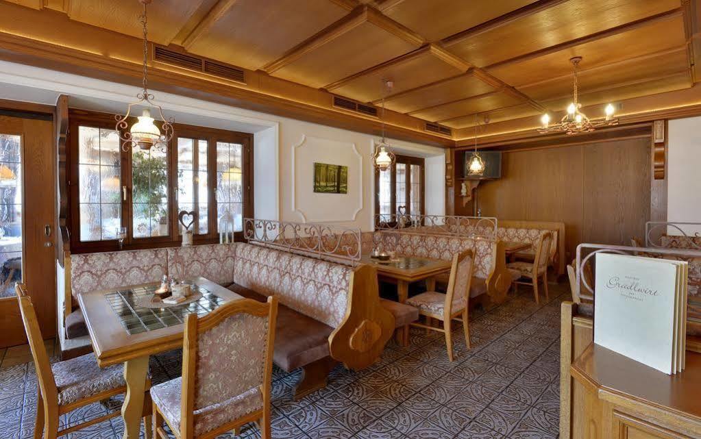 Hotel Restaurant Gradlwirt Niederndorf  외부 사진